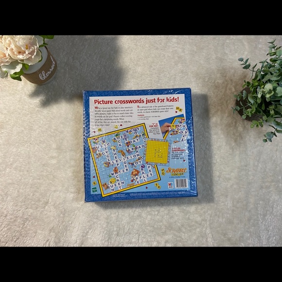 New Scrabble junior board game - Picture 3 of 5